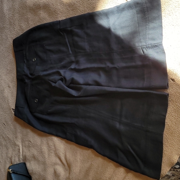 White House Black Market Capri Size 4 - Picture 6 of 10